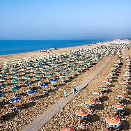 Charming Flat Only 50m From The With Parking Hotel Bibione